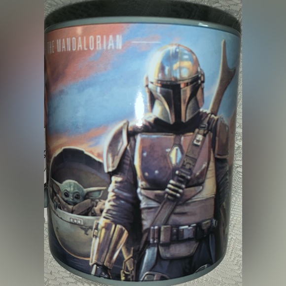 Star Wars Mandolorian Grogu 20 oz Collectible Mug Novelty Gifts New with tags - Picture 4 of 4